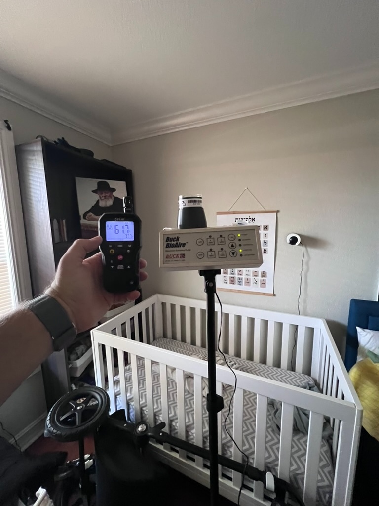 Air quality assessment being performed in a bedroom